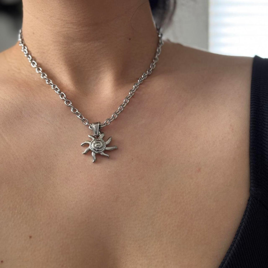 Spiral solar necklace in silver