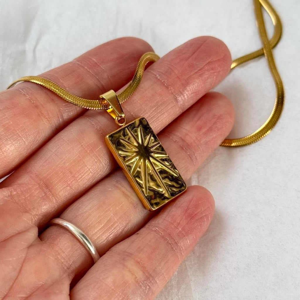Sunburst square pendant necklace