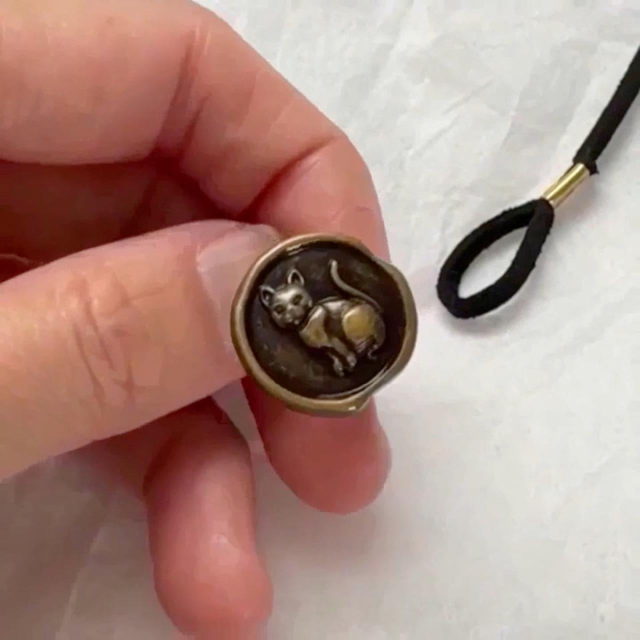 Cat button corded choker