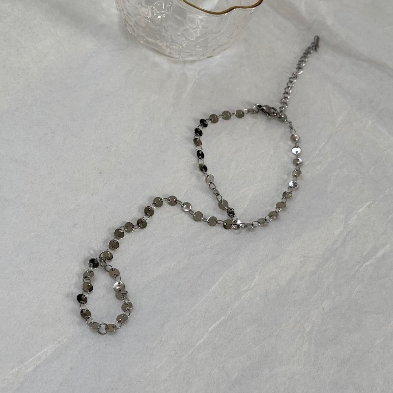 Poppy chain hand chain