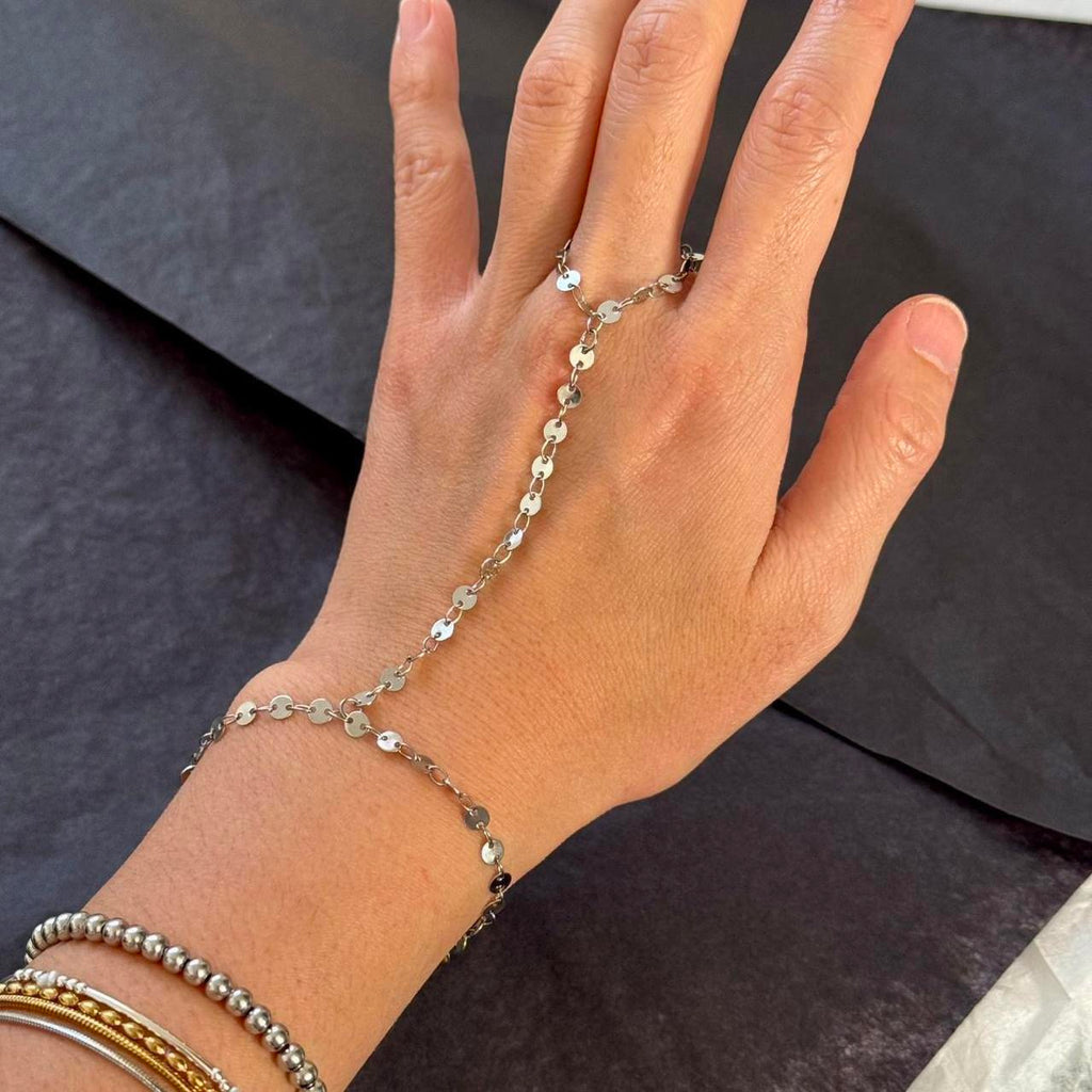 Poppy chain hand chain