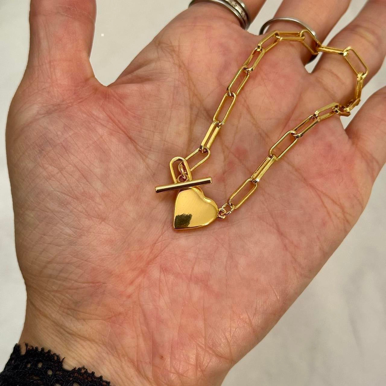 Heart toggle bracelet