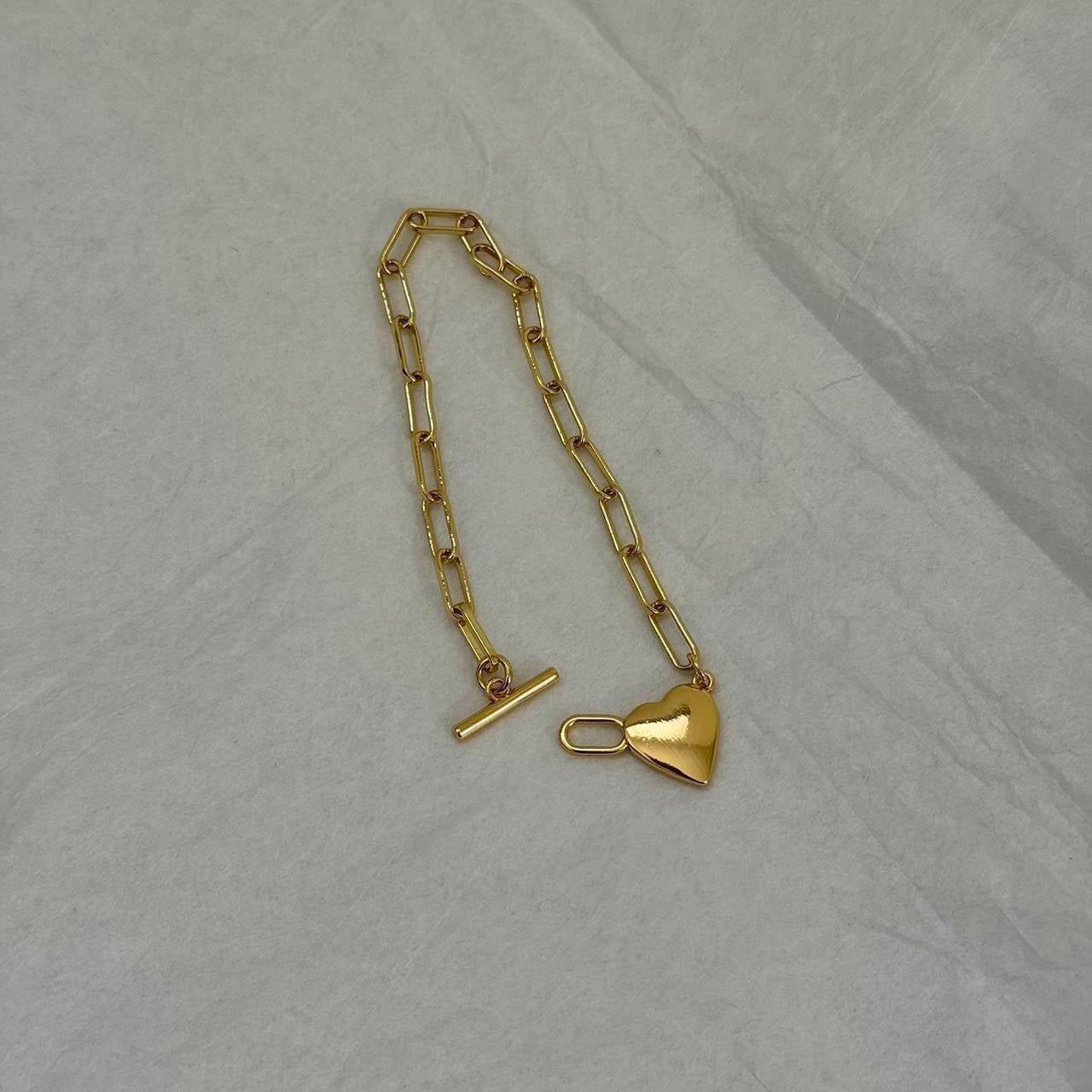 Heart toggle bracelet