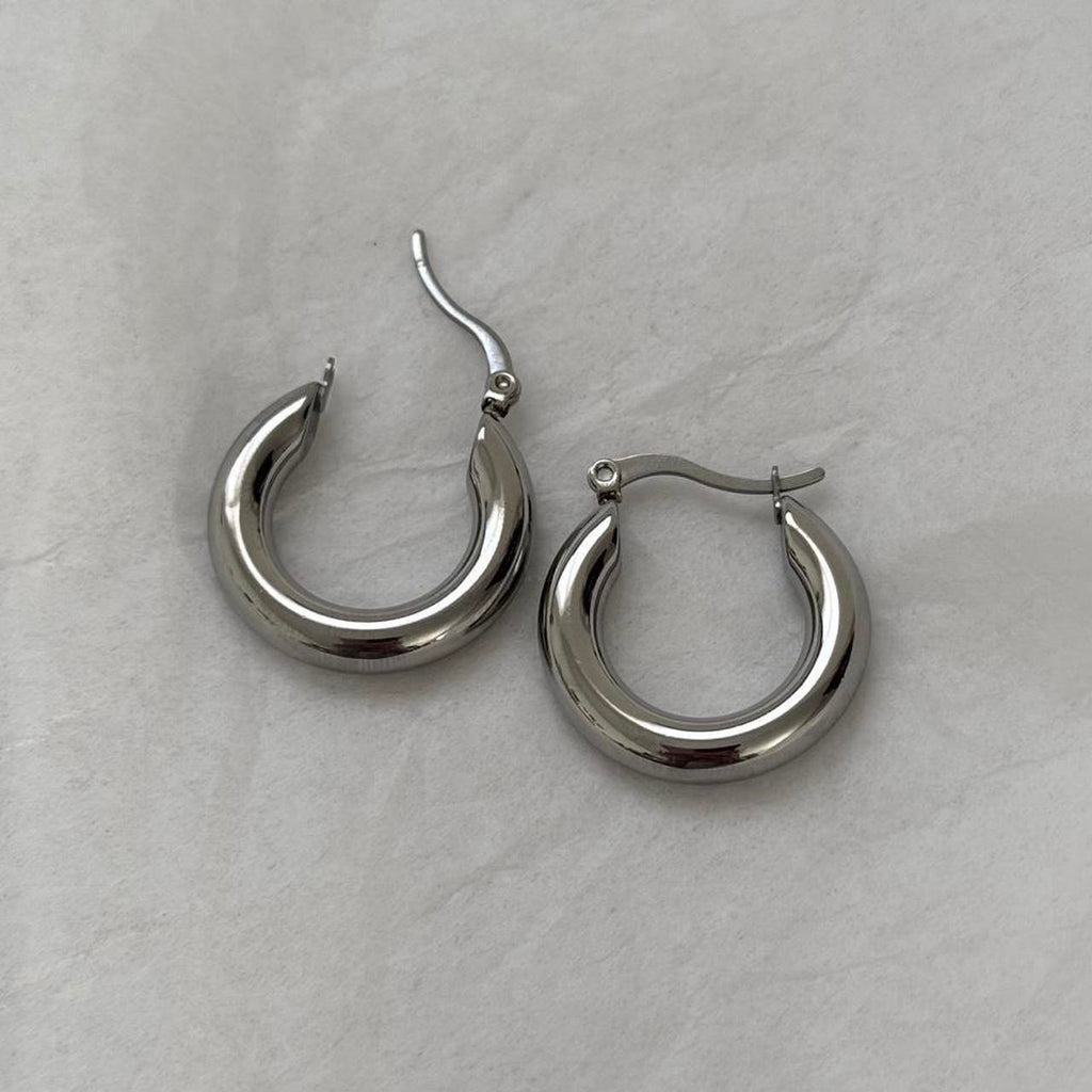 Chunky thick hoop earrings in silver