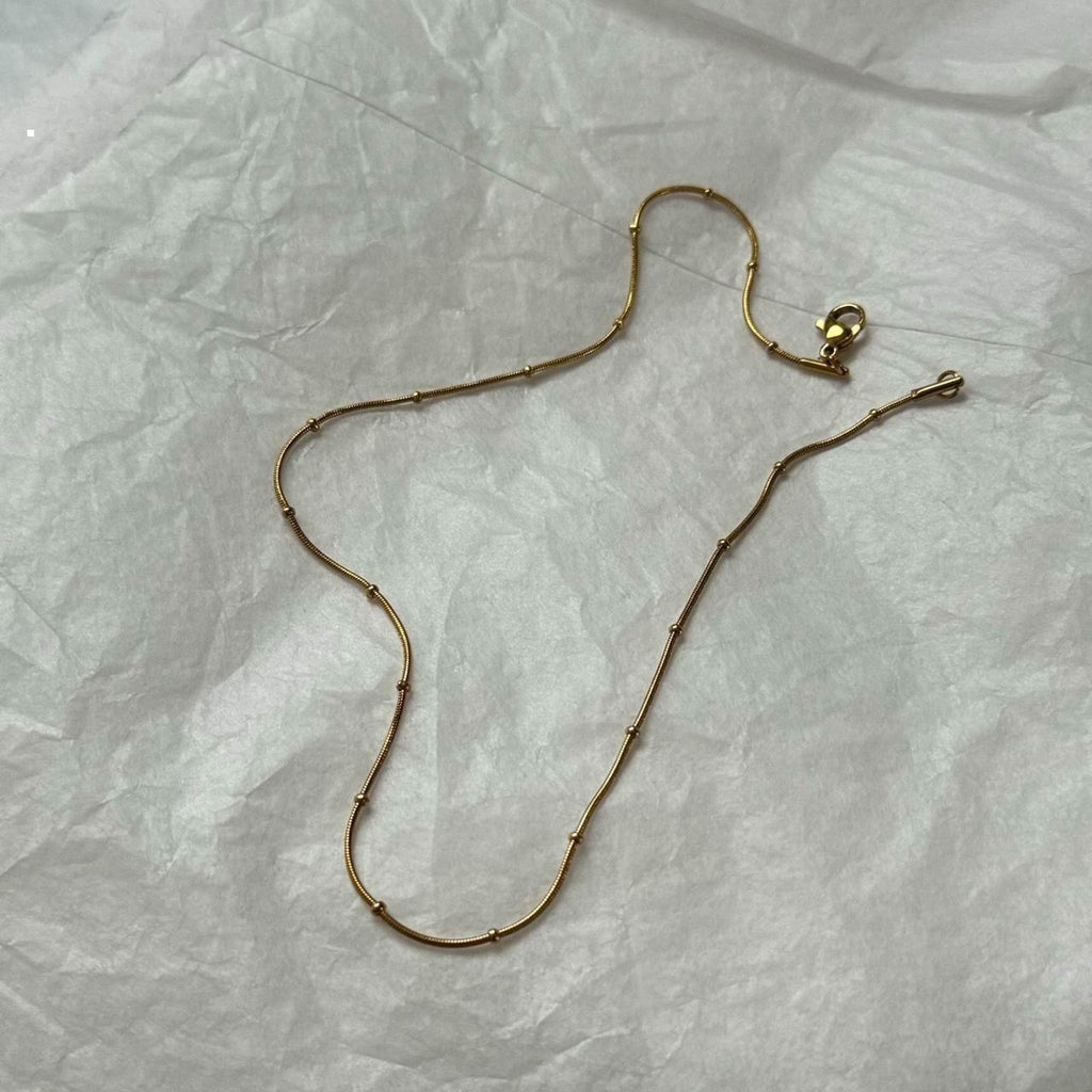 satellite chain choker necklace